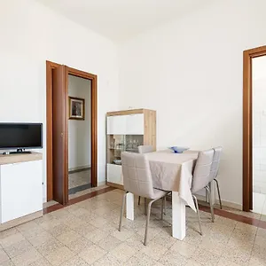  Appartamento Guesthost - Ca' Granda M5 Bright