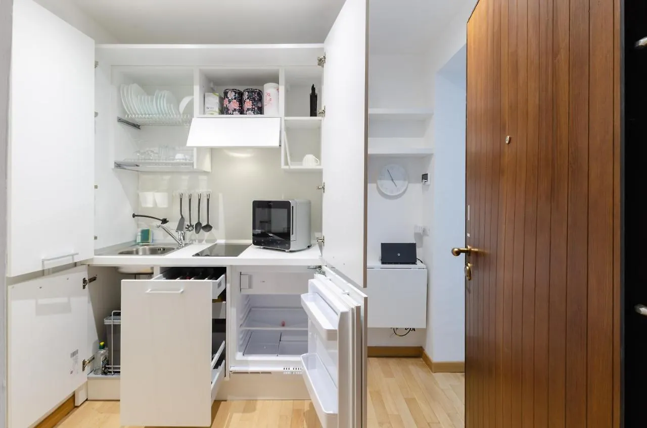 Design Apartment - Spadolini, Campus Bocconi Milan Italy